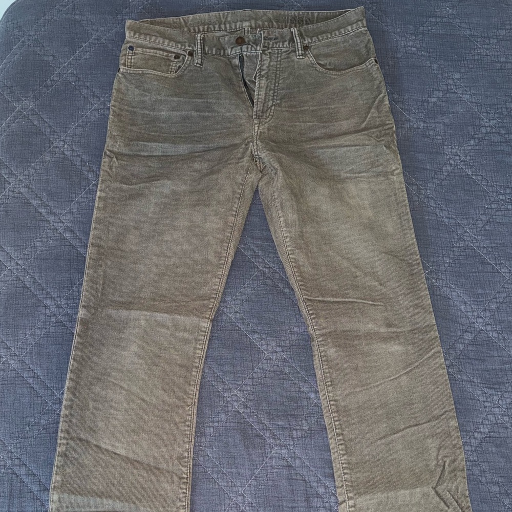 GAP Men’s Corduroys Size 32x34 1969 Style Straight Fit Gray Colored